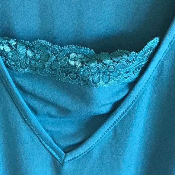 Turquoise blouse - Picture 3 of 4